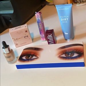 Makeup bundle